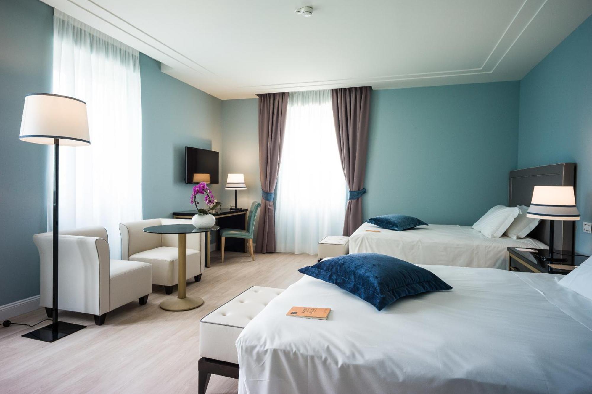 Quadruple Room,688171392:JPEG